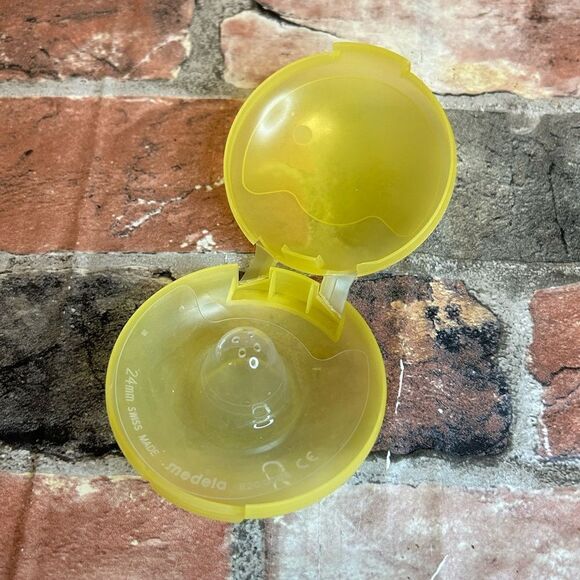 5 for $25🔥24mm Medela Nipple Shield - Picture 1 of 4